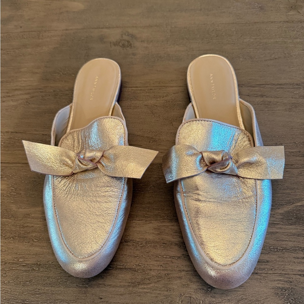 Ann Taylor Metallic Gold Women's Loafers 11M